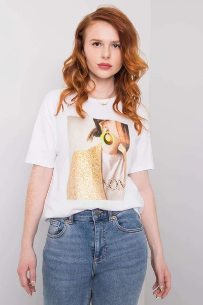 Bílé dámské tričko s potiskem a aplikací FPrice