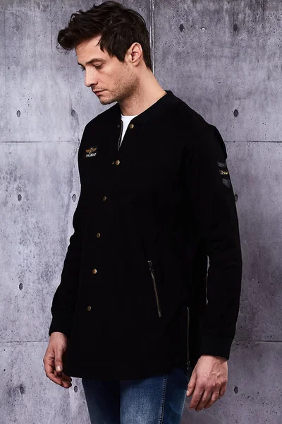 Černá bunda pro muže s nášivkami FPrice