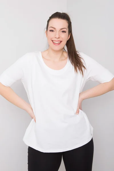 Dámské bílé bavlněné tričko větší velikosti FPrice