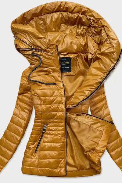 Prošívaná bunda pro ženy v hořčicové barvě s kapucí WF814X ATURE