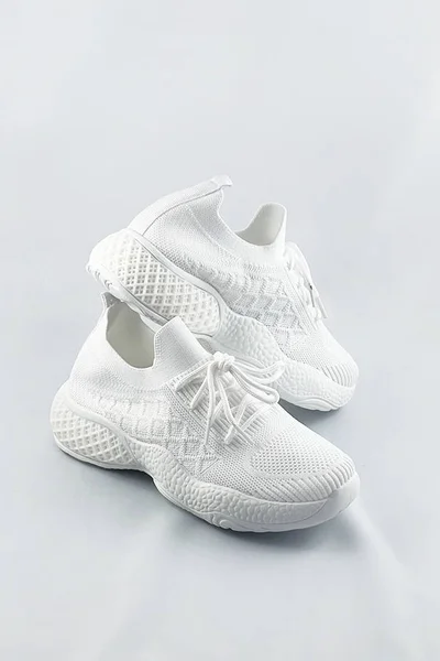 Bílé dámské sportovní boty 481N17 FEEBIT-ER