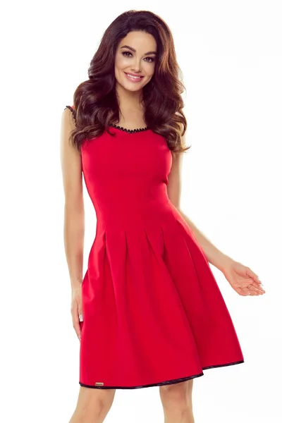 Červené rozšířené krajkové šaty Bergamo