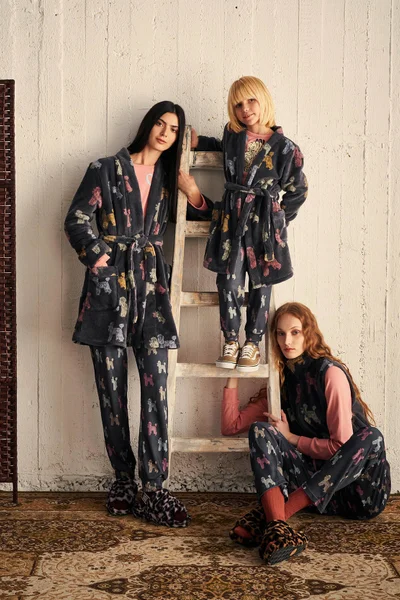 Vamp - Dvoudílné pyžamo pro ženy - Cassidy 2CR5 - Vamp