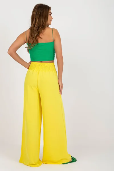 Žluté dámské kalhoty s vysokým pasem od FPrice