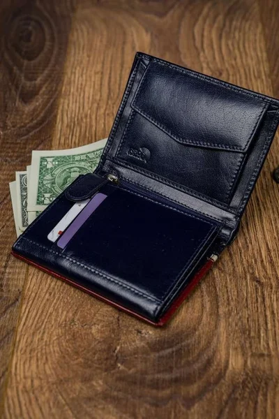Mužská peněženka FPrice s mnoha přihrádkami