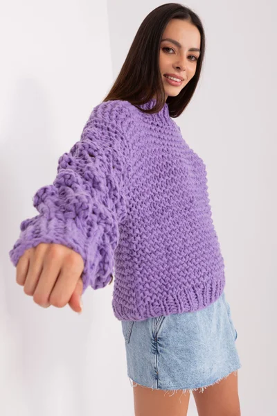 Kulatý výstřih s puff rukávy - Dámský svetr AT