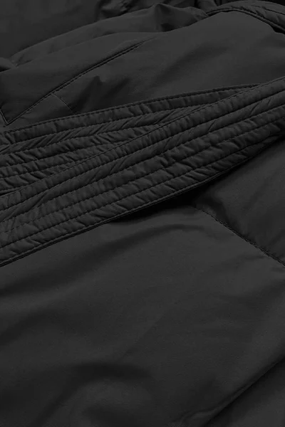 Černá bunda na zimu s péřovou výplní a širokým límcem J.STYLE