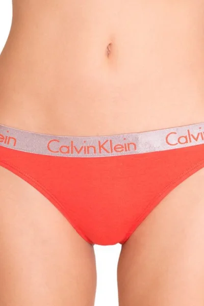 Dámské tanga Calvin Klein (3 ks)