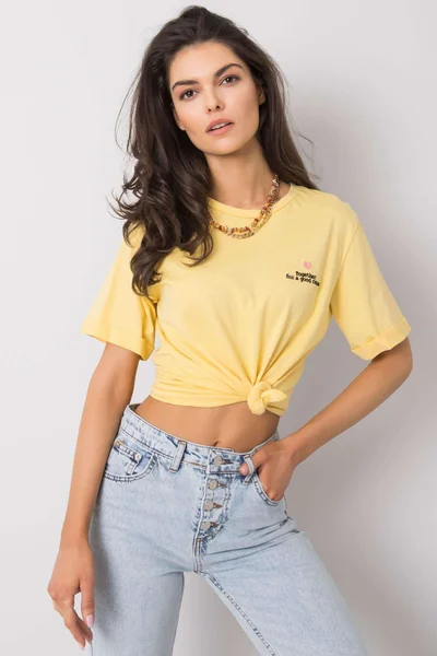 Žluté dámské tričko s výšivkou FPrice