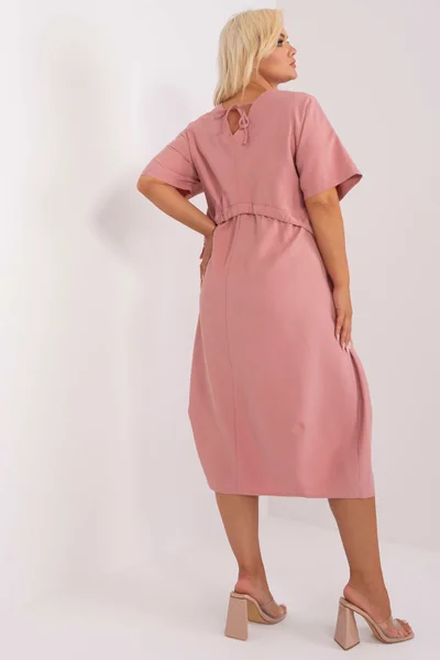 Špinavě růžové plus size midi šaty od ZULUNA