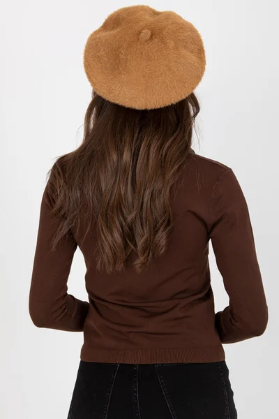 Elegantní dámský zimní baret Camel od Fashionhunters