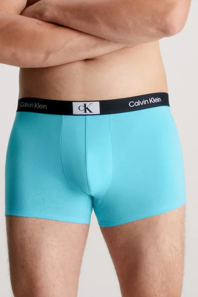 Moderní Calvin Klein boxerky 3PK šedémodré s odvážnými potisky