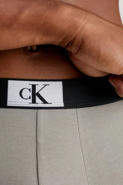 Moderní Calvin Klein boxerky 3PK šedémodré s odvážnými potisky