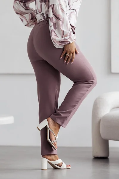 Elegantní cappuccino plus size kalhoty s gumou v pase Moon