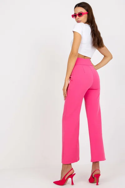Růžové dámské kalhoty s ozdobnými knoflíky - FPrice