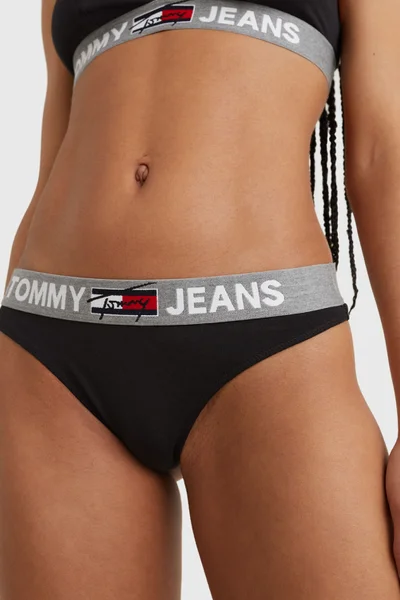 Černé tanga s logem Tommy Jeans