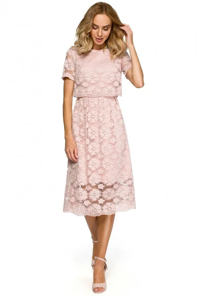 Dámské J6K8 krajkové midi šaty s výstřihem - růžové Moe