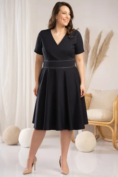 Šaty Donka - elegantní plus size kousek od značky Karko