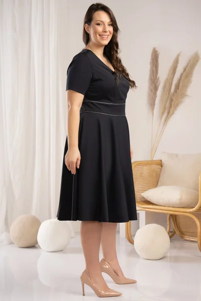 Šaty Donka - elegantní plus size kousek od značky Karko