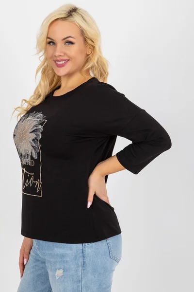 Černá plus size dámská halenka s nápisy a kamínky - Elegantní design