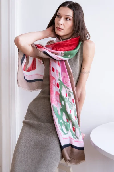 Abstraktní dámský šátek Art Of Polo Juicy