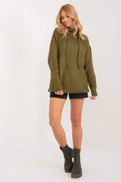 Dámský khaki oversize svetr s kapsou - Fashionhunters