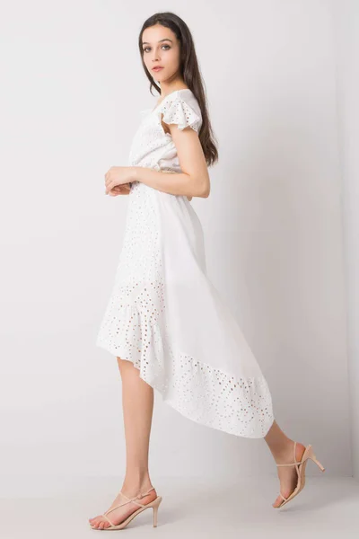 Dámské OCH BELLA Bílé asymetrické šaty FPrice