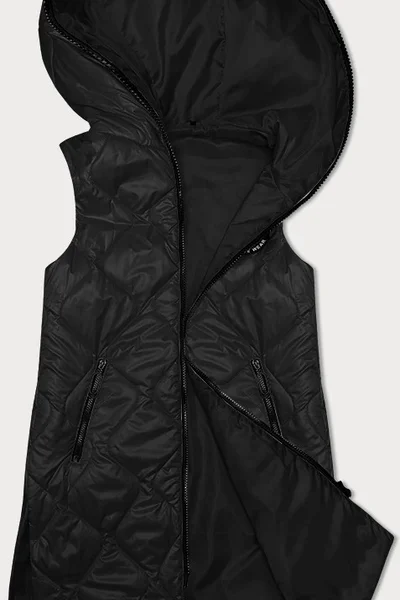 Černá prošívaná dámská vesta s kapucí - Péřová elegance