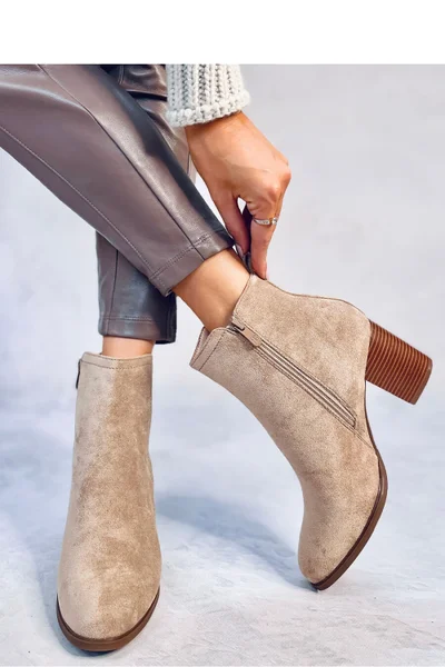 Klasické semišové boty s 8cm podpatkem - Elegantní kousek od Inello