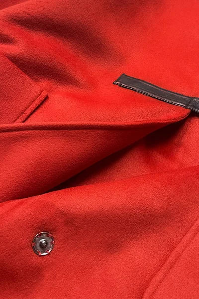 Krátký červený dámský kabát s kapucí 6N1 Ann Gissy