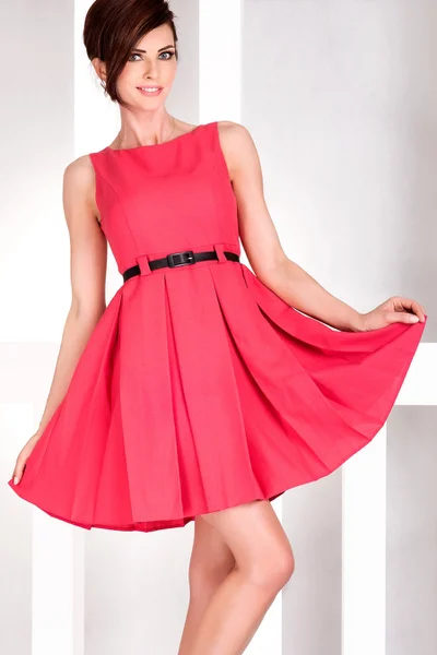 Dámské společenské šaty Numoco s páskem středně dlouhé růžové - Růžová XL - Numoco