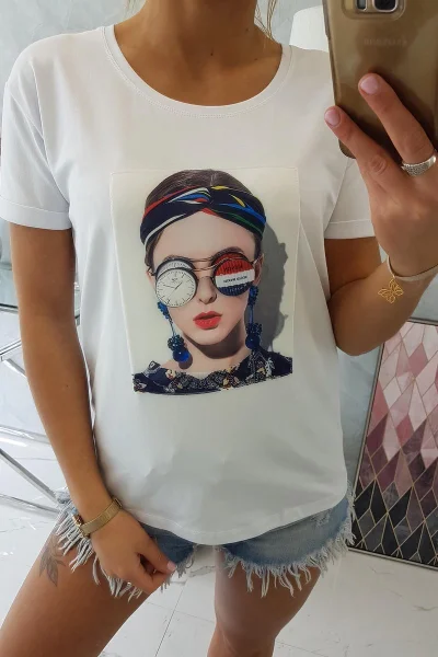 Dámská módní halenka s ženskou grafikou - K-Fashion