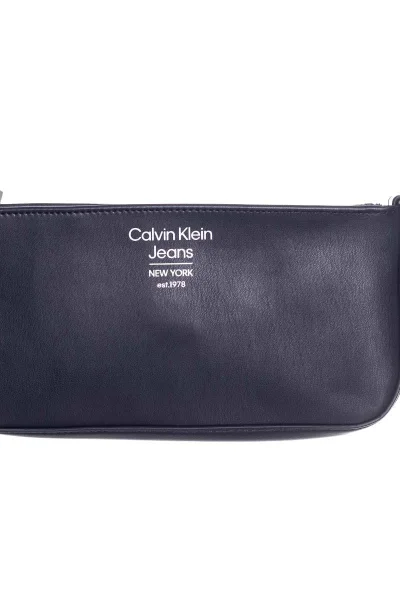 Černá kabelka Calvin Klein s řetízkovým uchem Calvin Klein Jeans