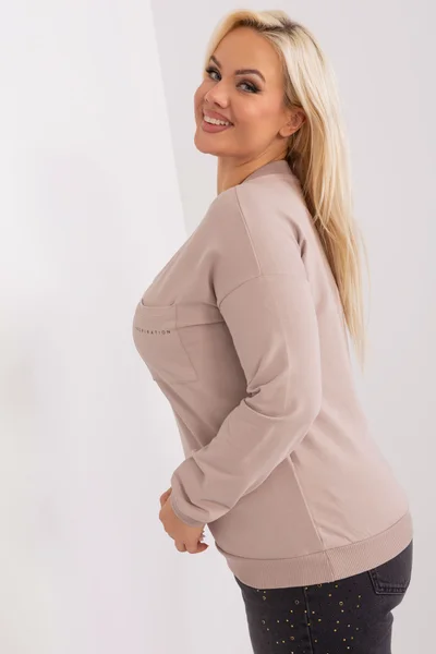 Královská béžová plus size dámská halenka s V výstřihem