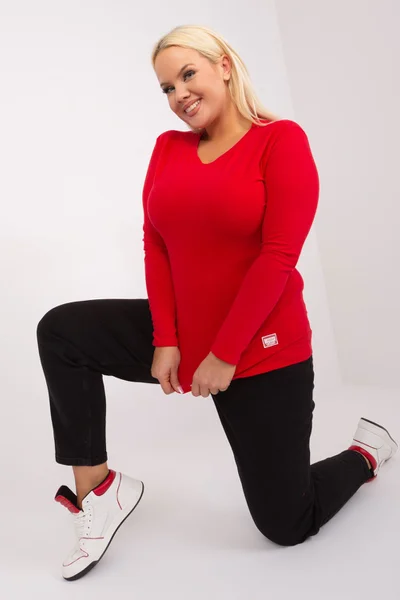 Plus size červená halenka s kulatým výstřihem - Fashionhunters