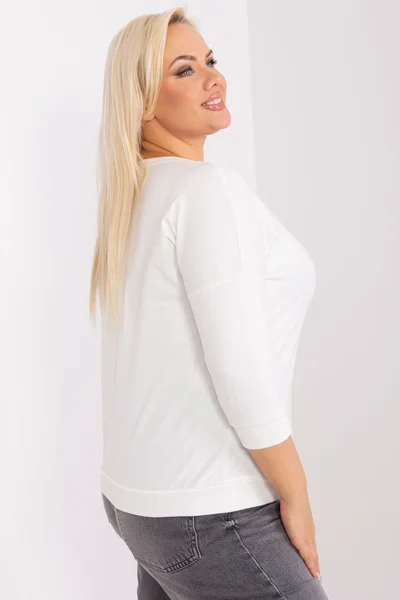 Krémová plus size dámská halenka s aplikací FPrice