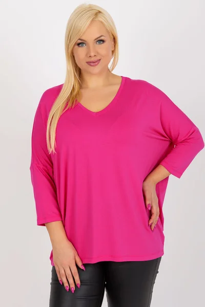 Tmavě růžová dámská plus size halenka s V výstřihem Fashionhunters