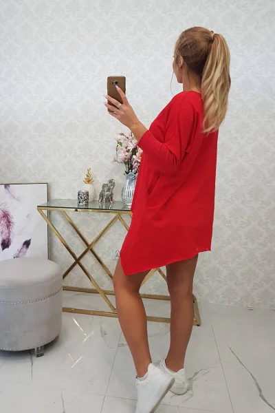 Červená oversize halenka s duhovými rty - K-Fashion