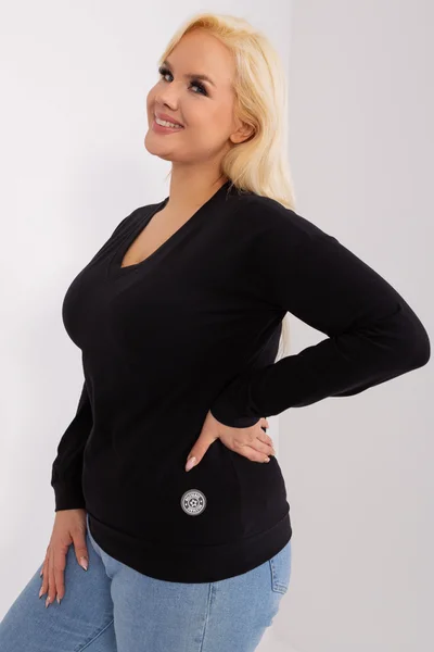 Dámská černá halenka plus size s výstřihem Fashionhunters