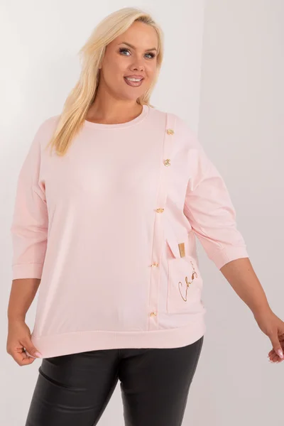 Světle růžová plus size dámská halenka s aplikací Fashionhunters