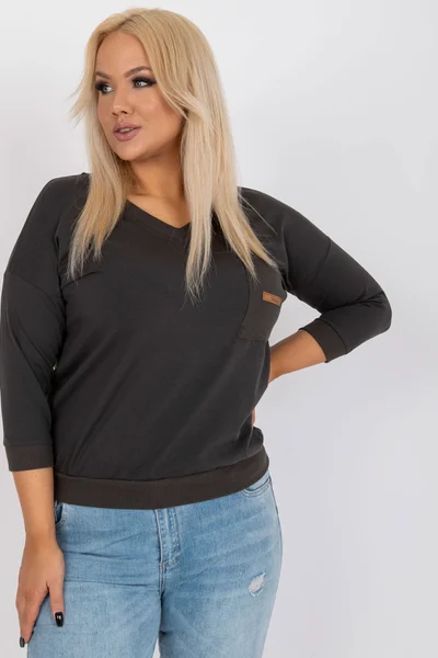 Khaki dámská plus size halenka s kapsou - Fashionhunters