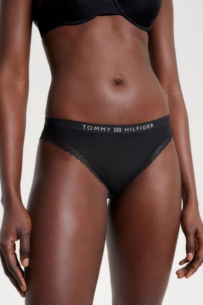 Černé krajkové kalhotky s logem Tommy Hilfiger