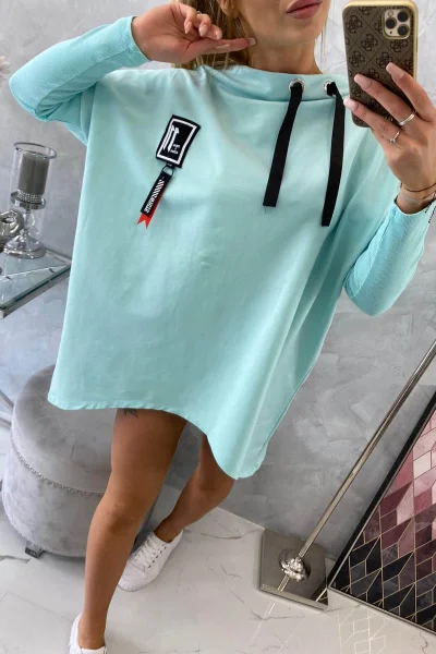 Dámská mint oversize mikina s asymetrickými boky K-Fashion