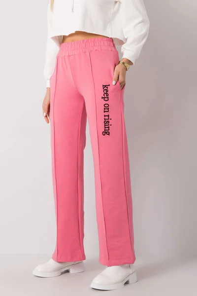 Dámské růžové teplákové kalhoty s nápisem FPrice