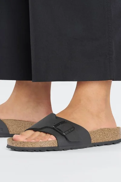 Žabky Birkenstock Catalina v rafinovaném nubukovém designu