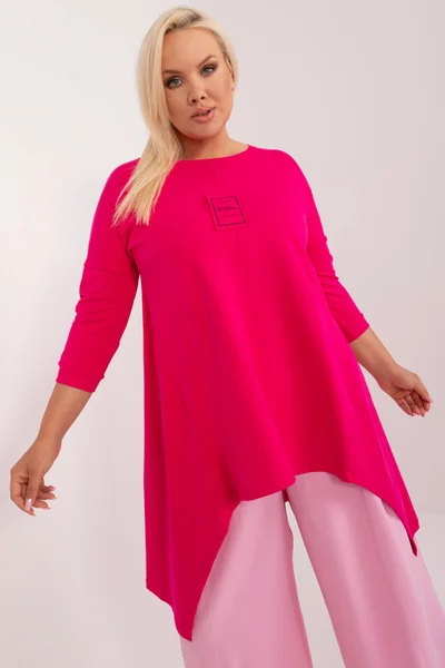 Fuchsiová dámská oversize halenka s nášivkou Fashionhunters