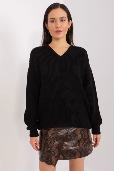 Černý oversize svetr s vlnou - Elegantní pohodlí