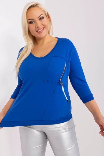 Kobaltová plus size dámská halenka s ozdobným zapínáním