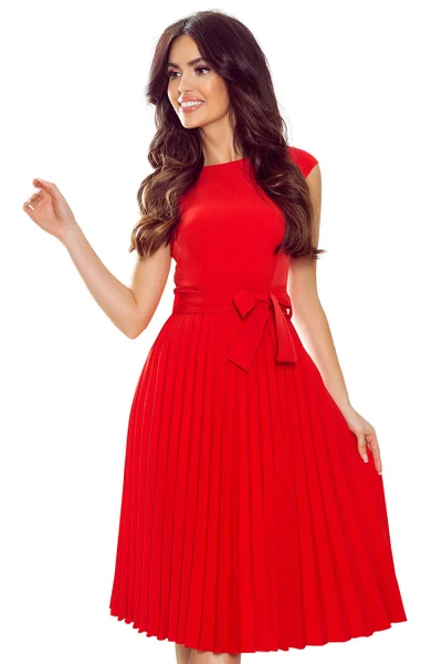 LILA - Červené dámské plisované šaty s krátkými rukávy 86N LILA Numoco