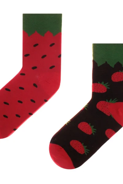 Vtipné jahodové ponožky - Černá komfortní kvalita